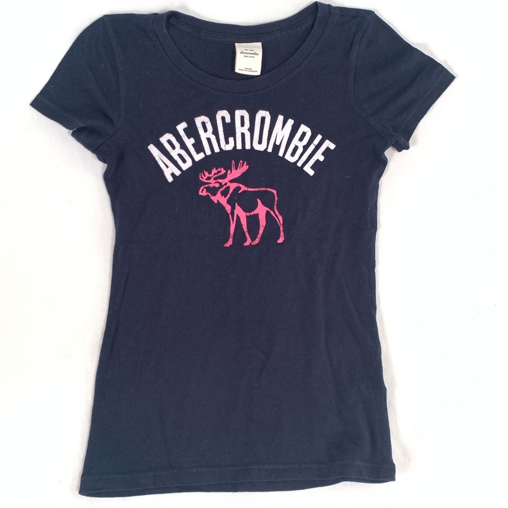 Navy Abercrombie tee with pink moose